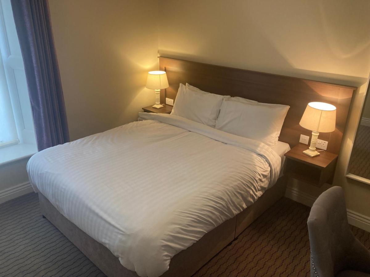 Mcnulty'S Guest House Enniscrone Buitenkant foto